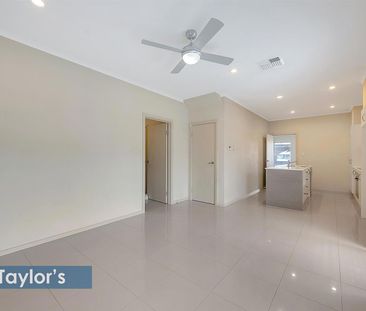 QUALITY BUILT & WELL PRESENTED TOWNHOUSE! - Photo 3