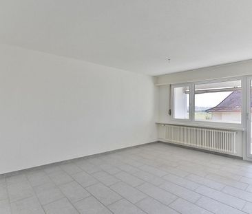 Helle und ruhige Wohnung mit Balkon - Foto 1