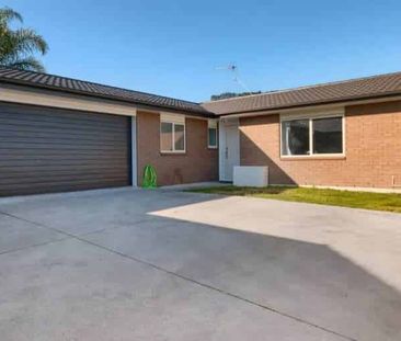 Spacious 4-Bedroom Home in Prime Welcome Bay L... - Photo 5