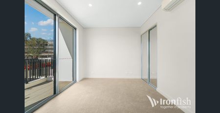 NEARLY NEW TRI-STOREY TOWNHOUSE - Photo 3