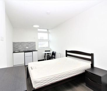 Studio to rent - Photo 4