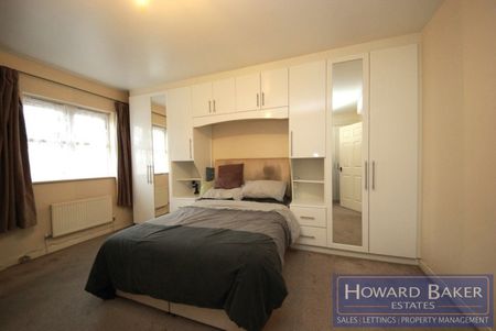 De Havilland Road, Edgware, HA8 - Photo 3