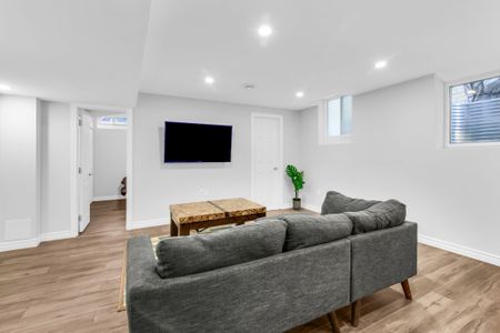 For Lease - 5463 Fudge Terrace Unit# Basement Apt, Mississauga, Ontario - Photo 4