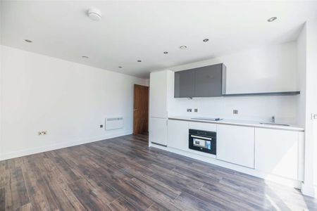 Unfurnished Two Bedroom Apartment with an allocated parking space, located on the Fifth floor in a stunning new development. Available from 5th July 2024. - Photo 4