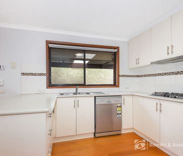 UPDATED FAMILY HOME IN A GREAT LOCATION - Photo 4
