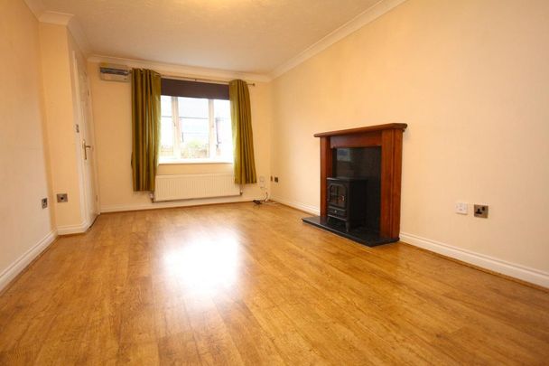 2 bedroom terraced house to rent - Photo 1