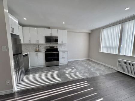 For Lease - 180 Vaughan Road Unit# 305, Toronto, Ontario - Photo 5