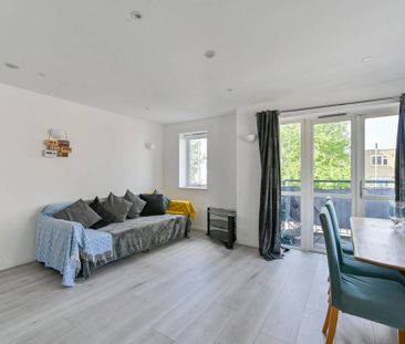 2 bedroom flat to rent - Photo 6