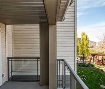 1 bed plus den at waterscapes - Photo 3