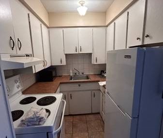 1 bedroom apt off Main str - $1775 - Photo 2