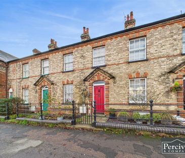 2 bedroom terraced house to rent - Photo 3