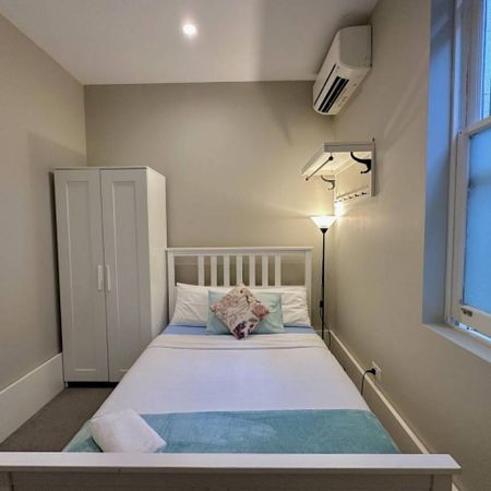 Private Room Walk to North Sydney Station and Greenwood Plaza in 8 Min - Photo 4