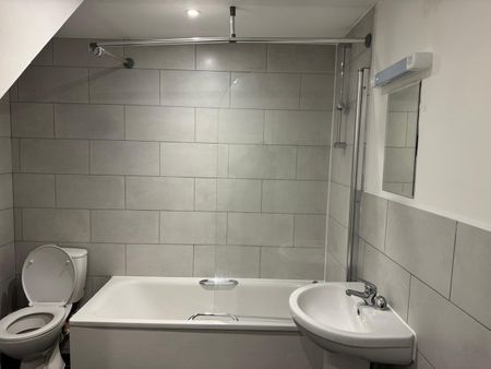 Room in a Shared Flat, Oldkent Road, SE15 - Photo 5