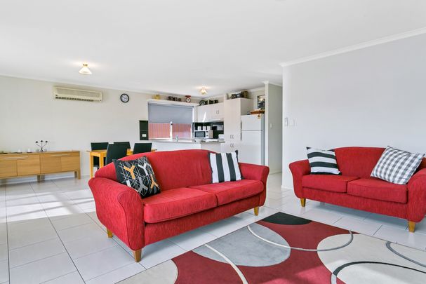 21 Lynton Ave, Mitchell Park SA 5043 - House For Rent | Domain - Photo 1