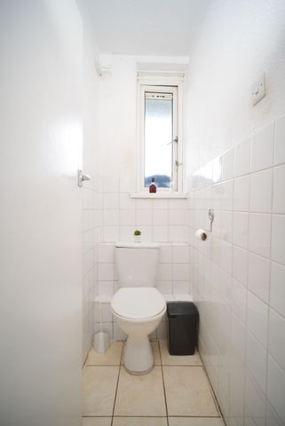 Kemp House – Room 3 - Photo 3