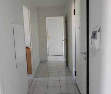 GIVORS (69) - T3 - 67.10 m² - 2 chambres - 1 balcon - 1 stationnement - Photo 2