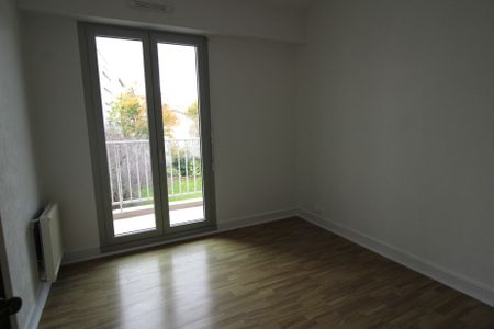 Location Appartement 4 pièces 100m² ST BRIEUC 22000 - Photo 4