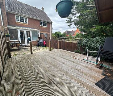 2 bedroom terraced house to rent - Photo 3