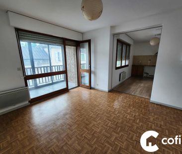 Location Appartement 2 pièces 38m² OLORON STE MARIE 64400 - Photo 2