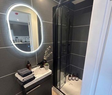 1 bedroom in a house share to rent - Photo 4