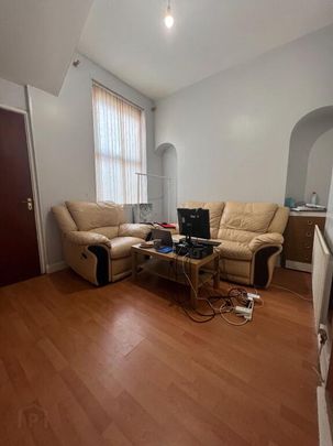 Unit 1, 35 Cromwell Road, Belfast, BT7 1JW - Photo 1