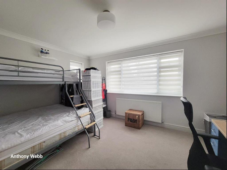 2 bedroom maisonette to rent - Photo 3