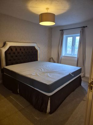 3 Bed Terraced House, Chevron Close, E16 - Photo 1