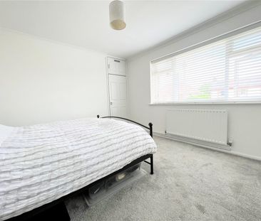 Chertsey Road, Byfleet, Surrey, KT14 - Photo 6