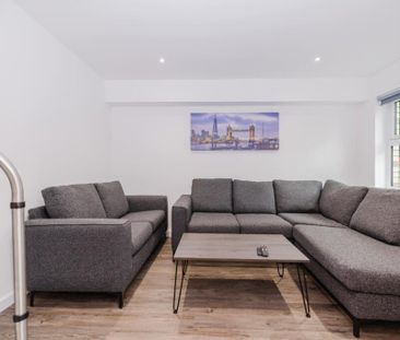 6 bedroom terraced house to rent - Photo 5