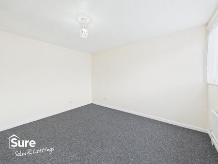 3 bedroom end of terrace house to rent - Photo 3