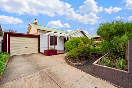 22 Duke Street, Beulah Park SA 5067 - House For Rent | Domain - Photo 2
