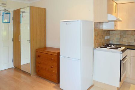 Price £1,250 pcm - Available 26/02/2026 - Furnished - Photo 5