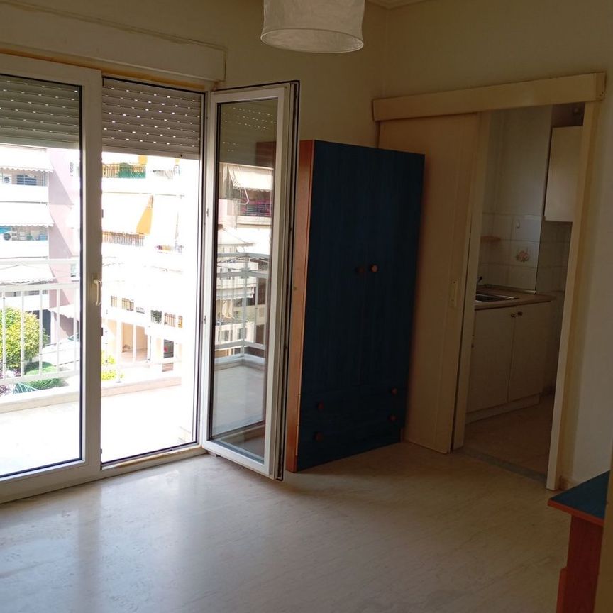 Studio/Γκαρσονιέρα για ενοικίαση - Λάρισα, - Φωτογραφία 1
