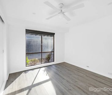 “Charming Home on Spacious 590sqm Allotment in Prime Location!” - Photo 3