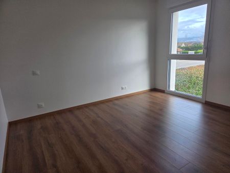 Location Appartement 74.26 M² SAINT-LOUIS 1 350 € - Photo 2