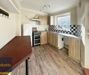 2 bedroom terraced house to rent - Photo 4