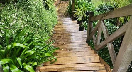 Well Located 3 Bedroom Flat - Photo 4