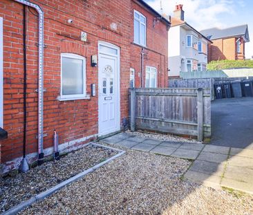 Charminster Road, Bournemouth - Photo 3