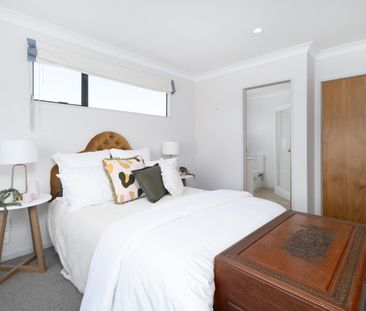 121 Westchester Drive, Churton Park - Photo 3