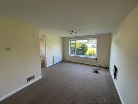 3 bedroom semi-detached house to rent - Photo 4