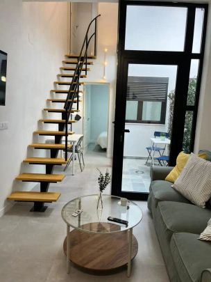 Apartamento de alquiler en Barrio de Benicalap - Photo 1