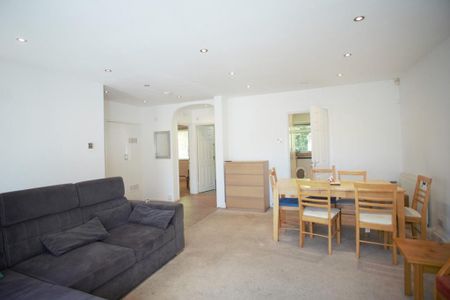 2 bedroom maisonette to rent - Photo 4