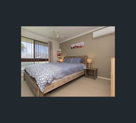 23 Waterford Drive, Hillarys, WA 6025 - Photo 2
