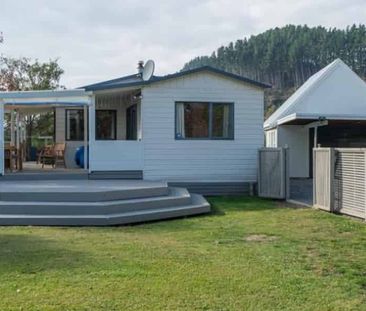 Charming 3-Bedroom Home in Peaceful Turangi Setting - Photo 5