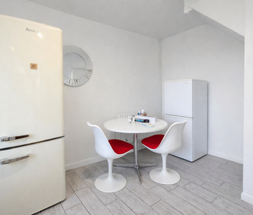 2 bedroom semi-detached house to rent - Photo 3