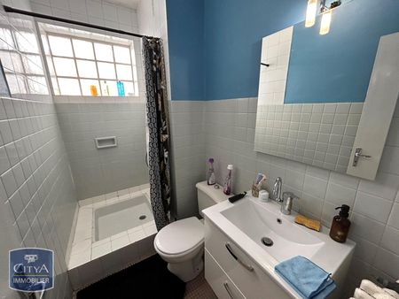 Location Appartement 1 pièce 27m² BRIVE LA GAILLARDE 19100 - Photo 3