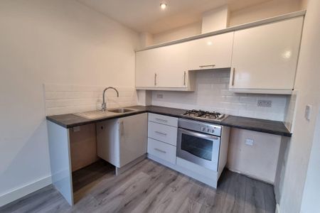 High Street - Photo 5