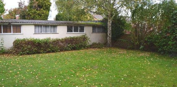 Deane Drive, Taunton, TA1 - Photo 2