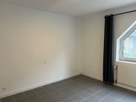 Gelijkvloers appartement op wandelafstand uit het centrum - Photo 5