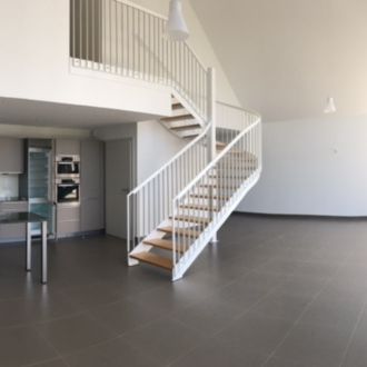 Location Appartement 5 pièces 155m² - Photo 1